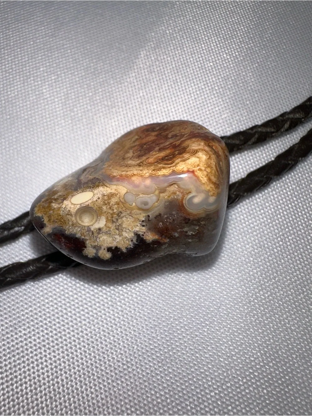Vintage Polished Banded Agate Gemstone Bolo Tie Brass Tips Western Rockabilly